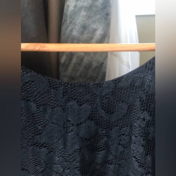 GUESS lace overlay lined zipper back dress - Picture 3 of 5